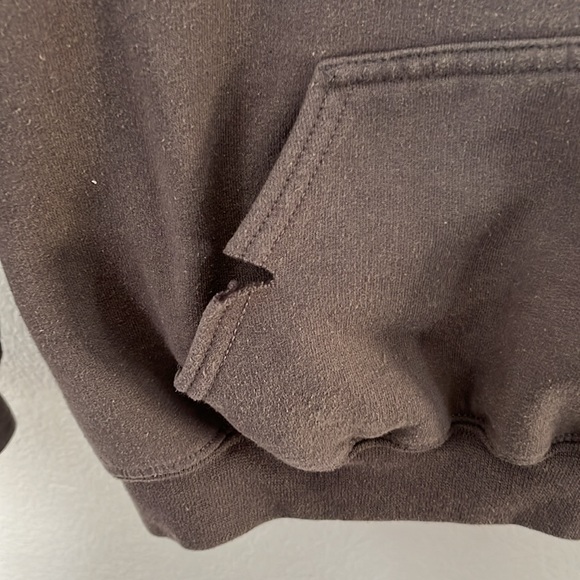 GILDAN HEAVY BLEND JUNIOR SWEATSHIRT SIZE L GREAT CONDITION - Picture 5 of 5